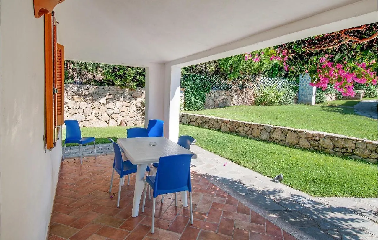 Trilo 6 Apartment Budoni Italy